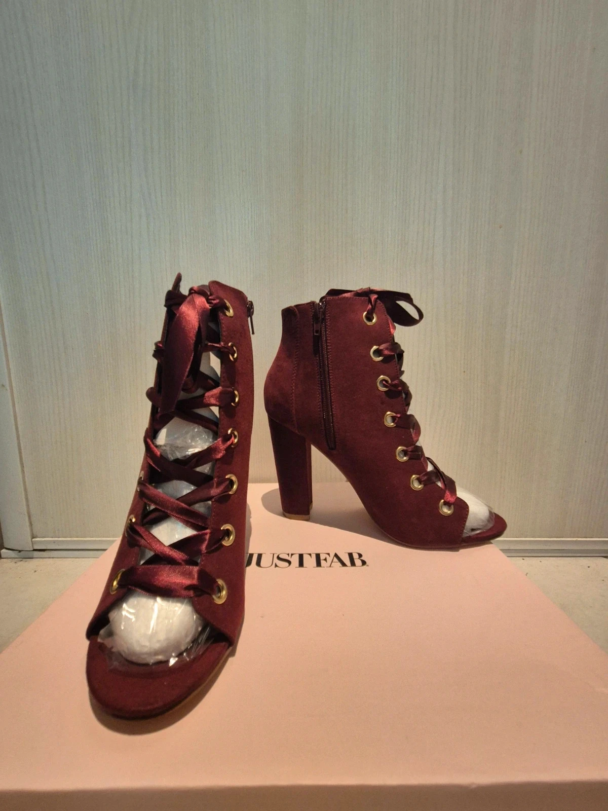 Burgundy ankle boots – photo 3
